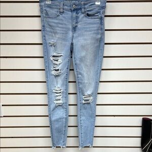 American Eagle Outfitters Light Wash Distressed Skinny Jeans